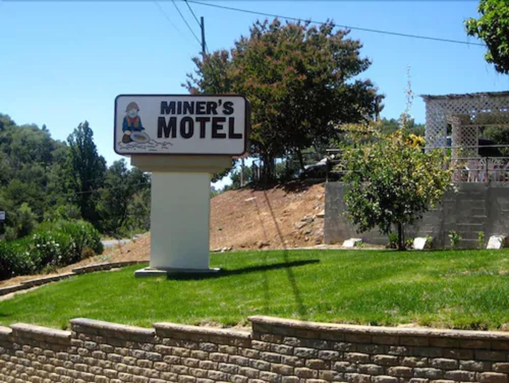 Miners Motel เจมส์ทาวน์ ภายนอก รูปภาพ